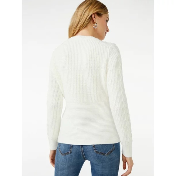 NEW Scoop Women's White symmetrical Sweater Small S  4/6 - Picture 4 of 14